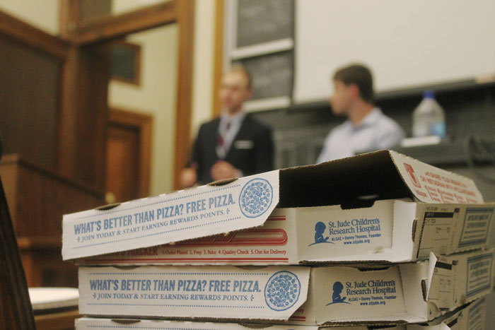 Columbia University College Republicans invited to pizza and debate. Photo: Virve Ivarsson.
